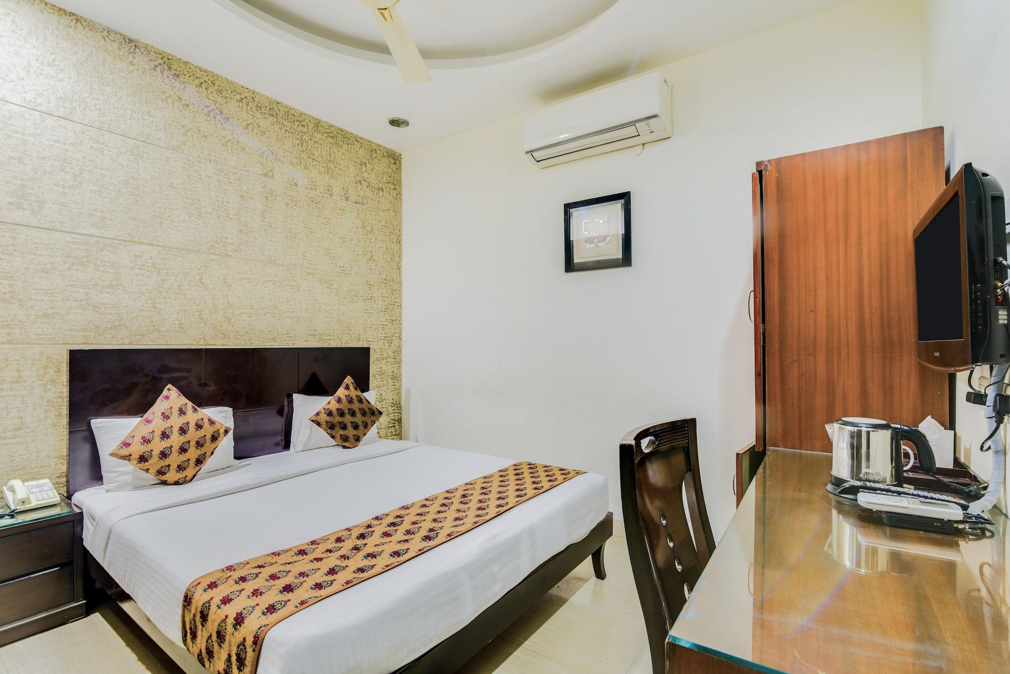 Cosy Grand, Chanakyapuri By The Cosy Hotels Нью-Дели Экстерьер фото