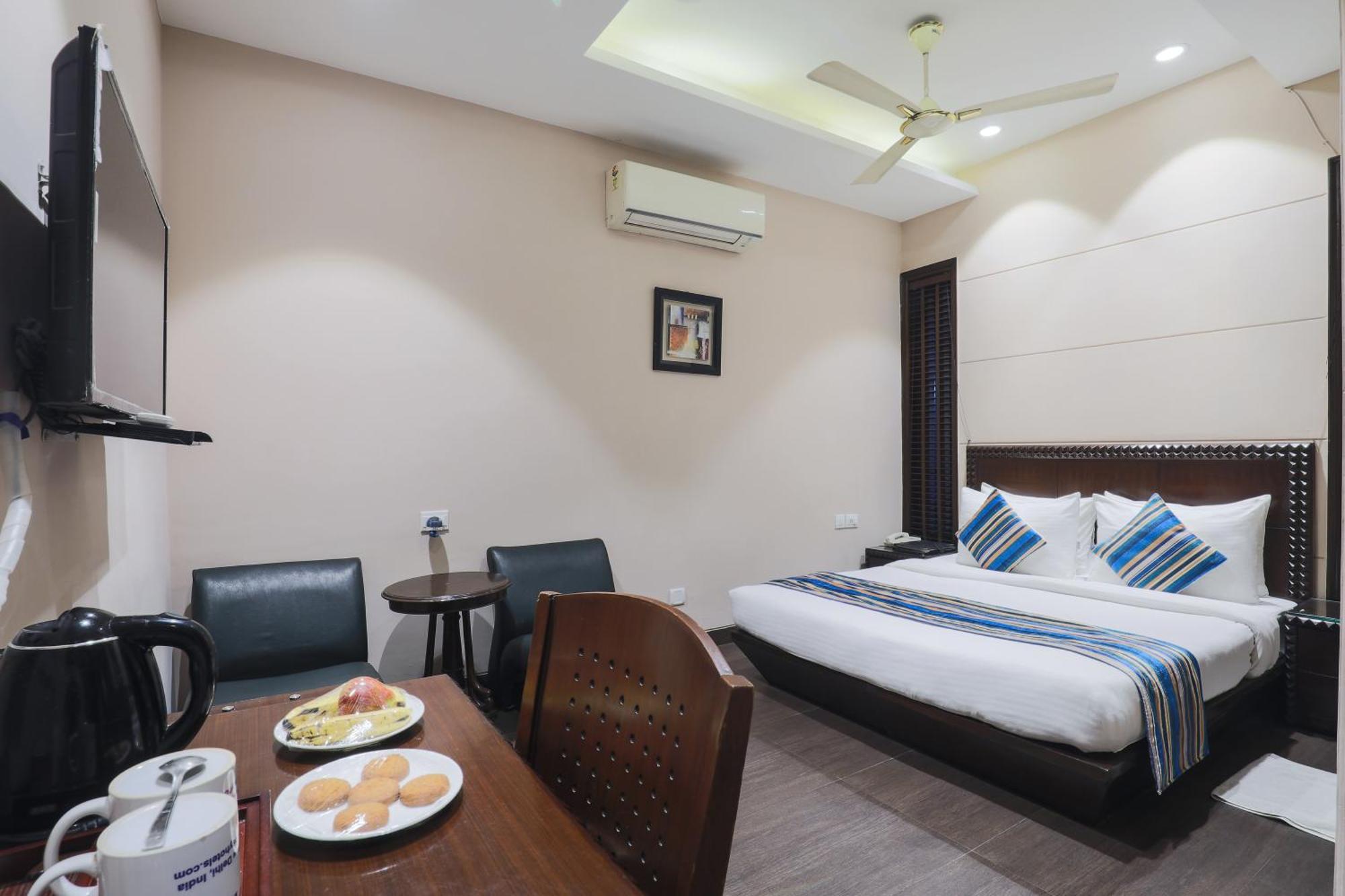 Cosy Grand, Chanakyapuri By The Cosy Hotels Нью-Дели Экстерьер фото
