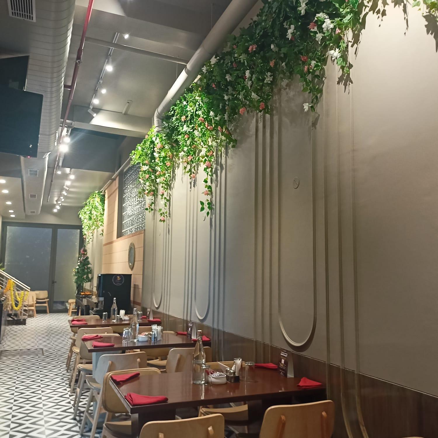 Cosy Grand, Chanakyapuri By The Cosy Hotels Нью-Дели Экстерьер фото
